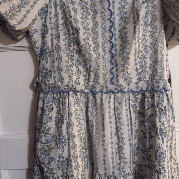 Floral Blue and White Dress - Picture 3 of 8